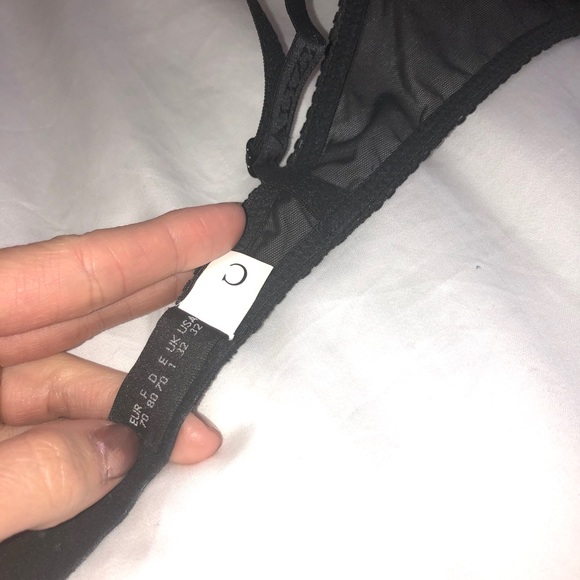 La Perla Set with Bra and Thong - Picture 6 of 11